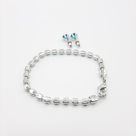 Tennis Bracelet Set Post Earrings Set Blue Zircon Swarovski Crystals - Picture 3 of 3